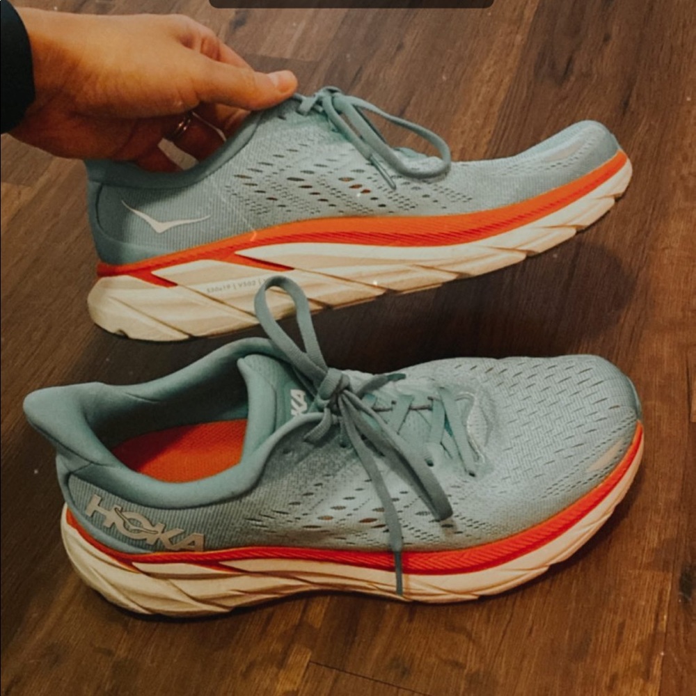 HOKA CLIFTON 8 running shoes